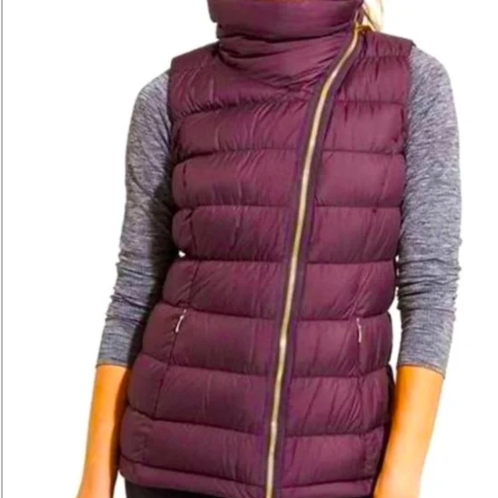 Athleta Women's  Down Puffer Vest Burgundy Asymmetrical Zip Funnel Neck  SZ XXS